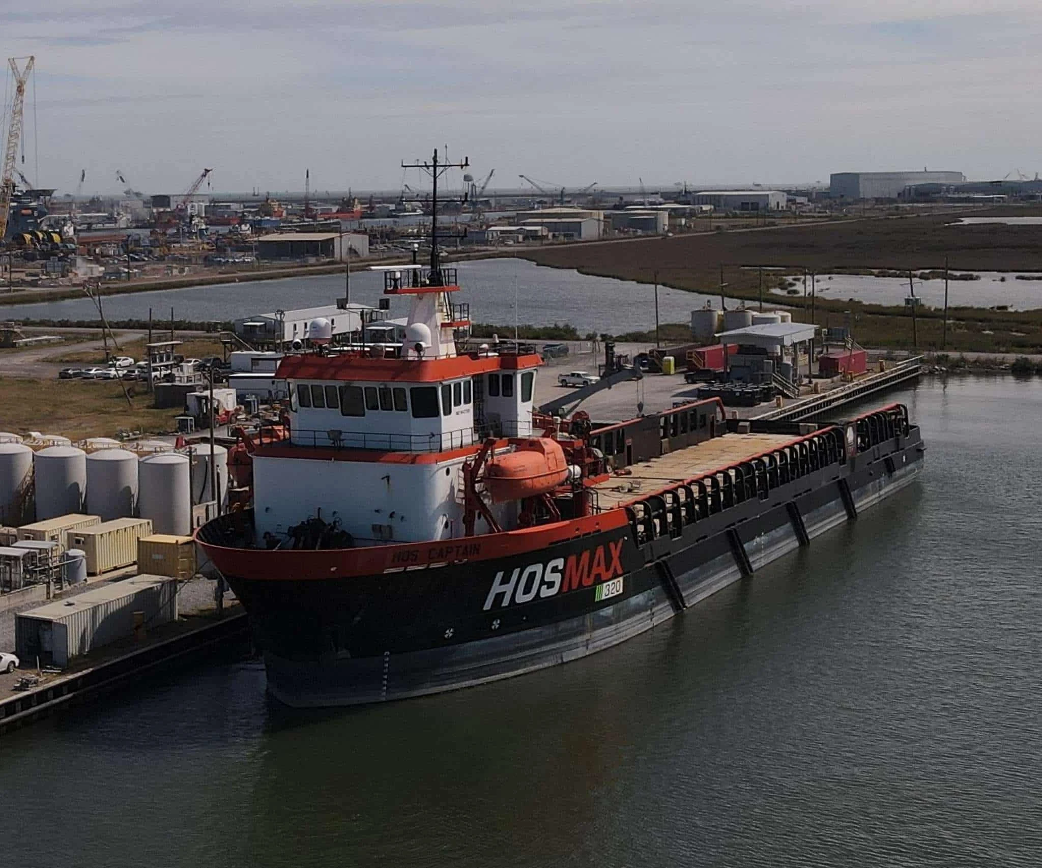 Dockside Vessel Oilfield Cleaning Services